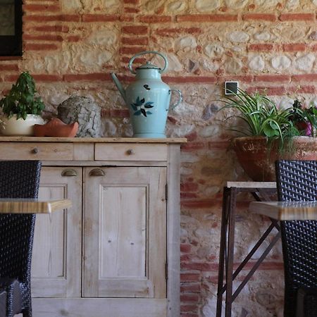 Logis Auberge Restaurant Du Vigneron 퀴퀴냥 외부 사진