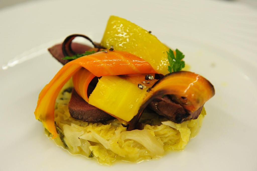 Logis Auberge Restaurant Du Vigneron 퀴퀴냥 외부 사진