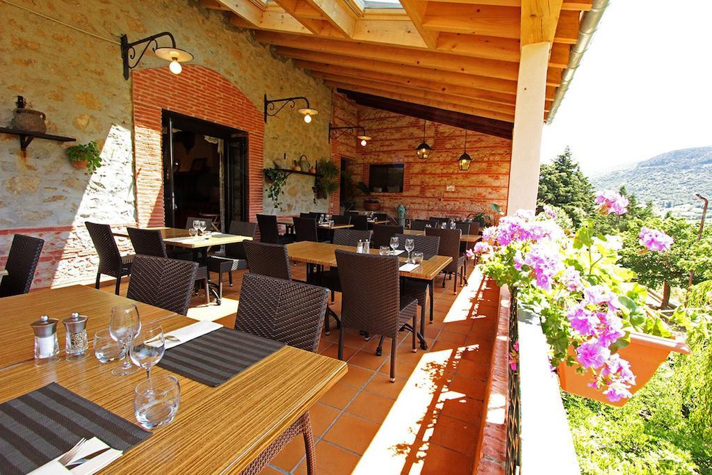 Logis Auberge Restaurant Du Vigneron 퀴퀴냥 외부 사진